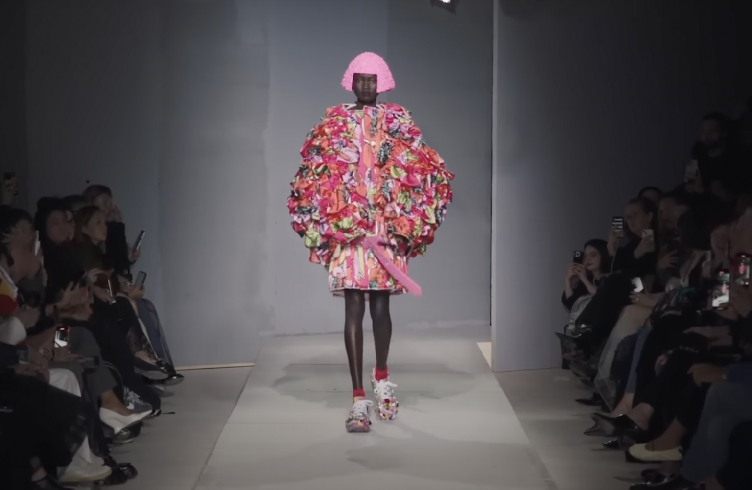 PARIS FASHION WEEK SHOWS SPRINGSUMMER 2024